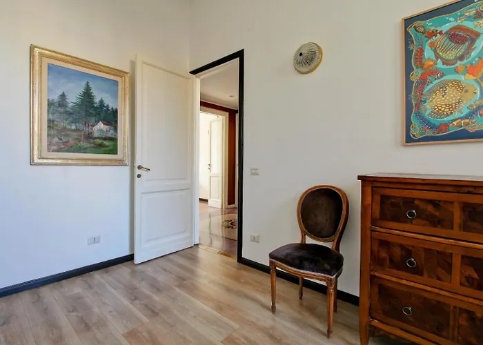 Tibullo ,classico Ed Elegante