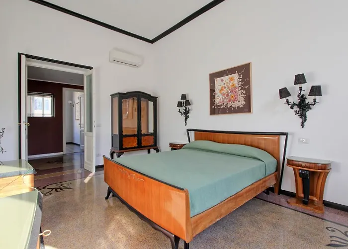 Tibullo ,classico Ed Elegante Apartment