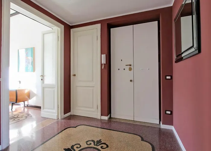 Tibullo ,classico Ed Elegante Apartment