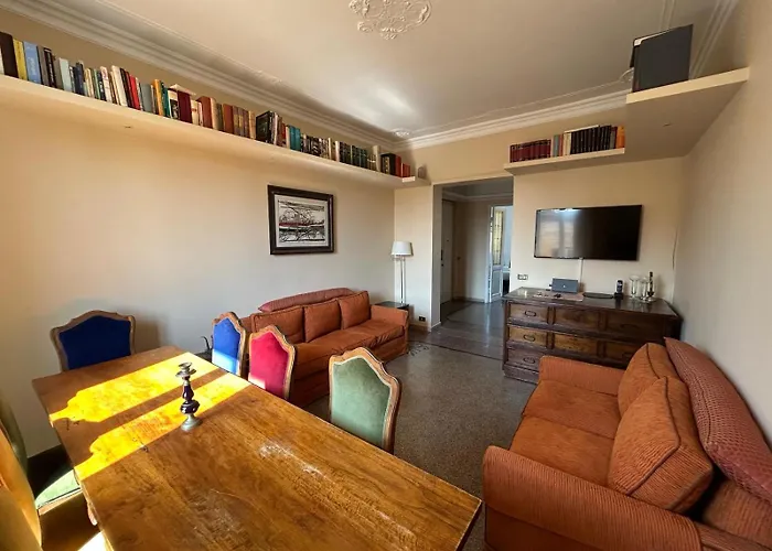 Tibullo ,classico Ed Elegante Apartment