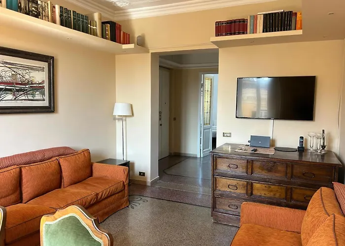 Apartment Tibullo ,classico Ed Elegante *