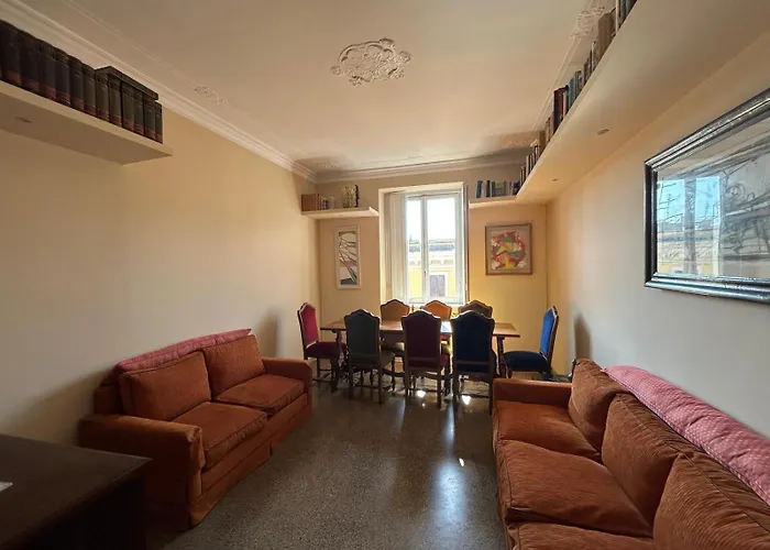 Tibullo ,classico Ed Elegante Apartment Rom