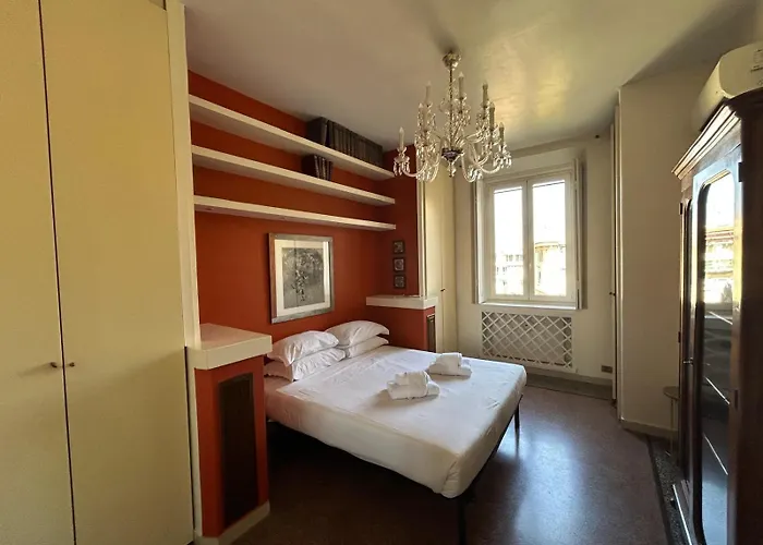 Tibullo ,classico Ed Elegante Apartment
